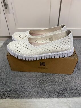 White with Silver Shimmer Slip-On Perforated Flats